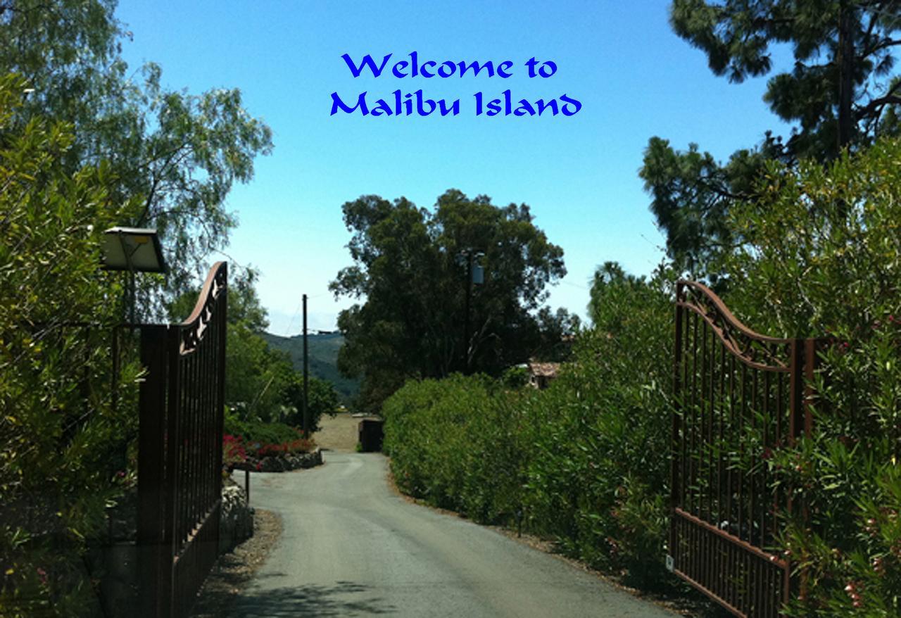 Malibu Island Studio Room Exterior photo